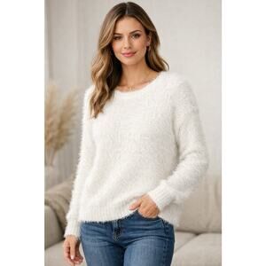 Studio IPR Women’s Fuzzy Knit Sweater Pullover Size L Soft Cozy